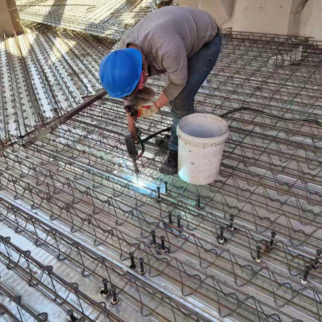 桁架楼承板施工视频
